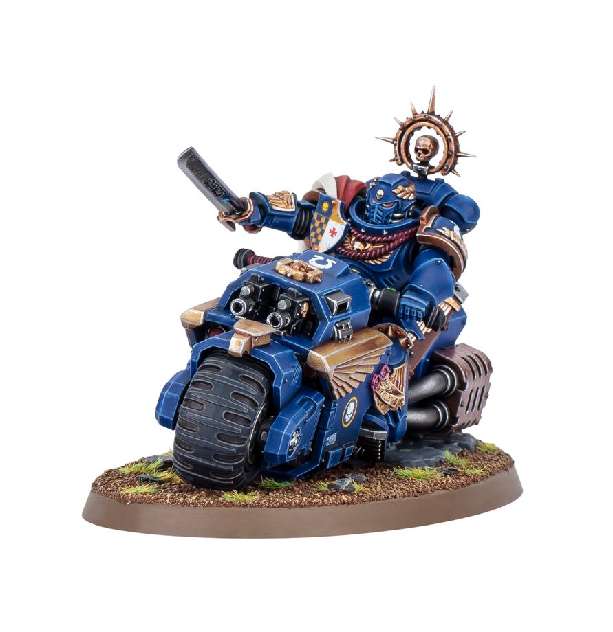 Warhammer 40k- Space Marines Captain on Bike